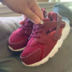 Nike huaraches 10c